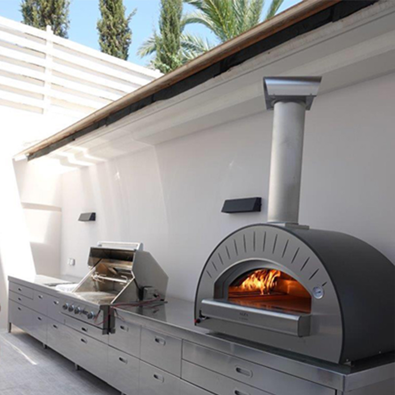 Outdoor Kitchens